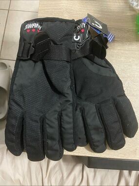 Swany Black Snow-Tex Winter Gloves with Red Accent NEW